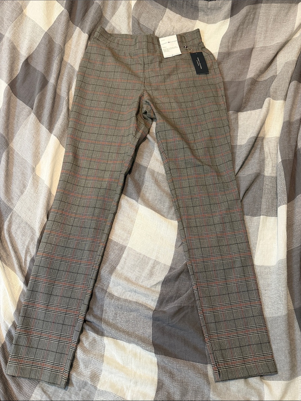 NWT Tommy Hilfiger Women’s 8 Plaid Slim Tapered Ankle Pants Stretch